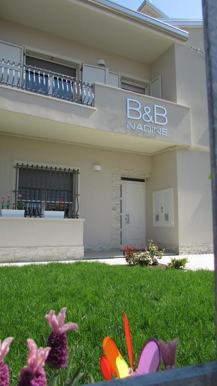 B&B Nadine ฟอร์ลี ภายนอก รูปภาพ