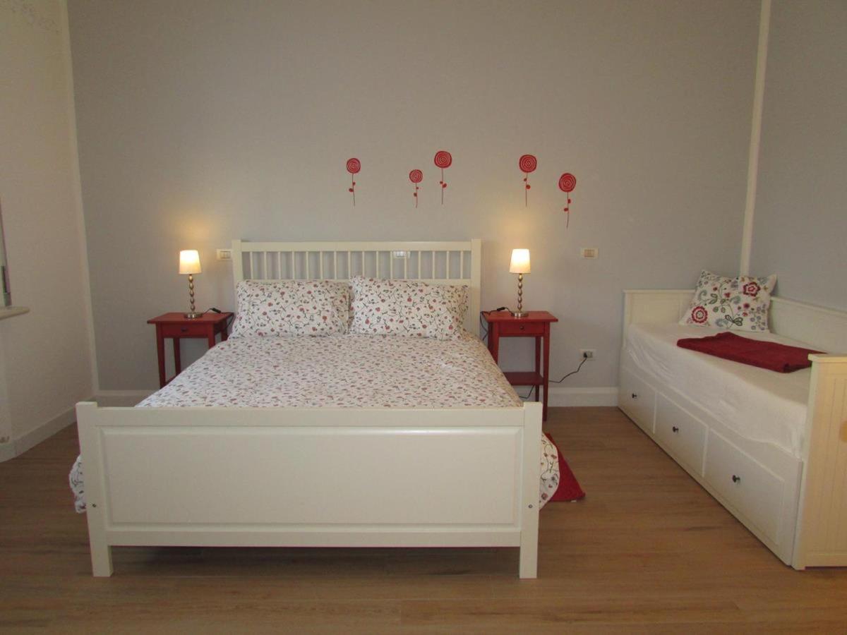 B&B Nadine ฟอร์ลี ภายนอก รูปภาพ